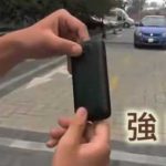 小米手機汽車碾壓測試 Xiaomi