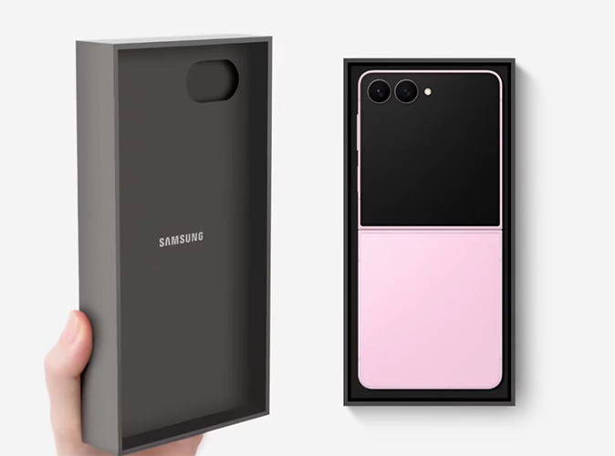 Galaxy Z Flip 8 Unboxing